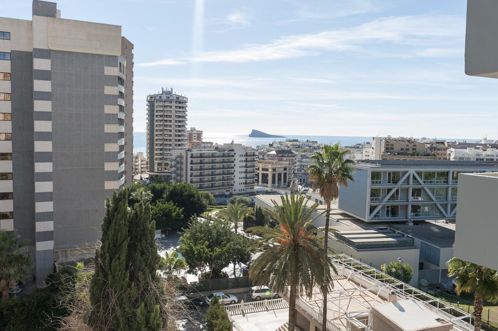 Apartamentos Michel Angelo Benidorm Luaran gambar