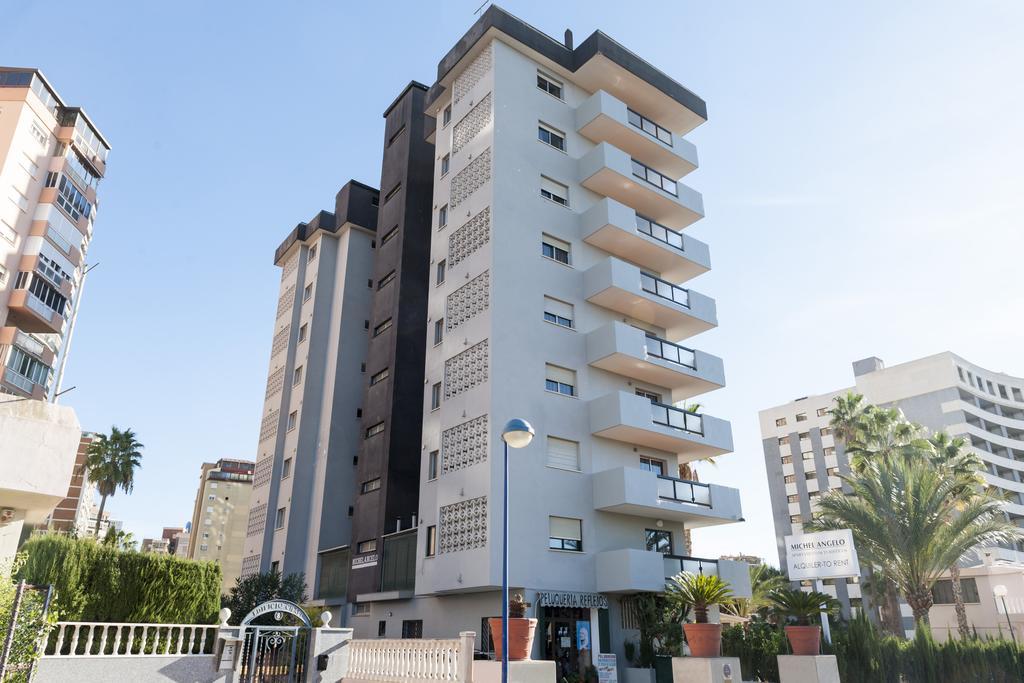 Apartamentos Michel Angelo Benidorm Luaran gambar