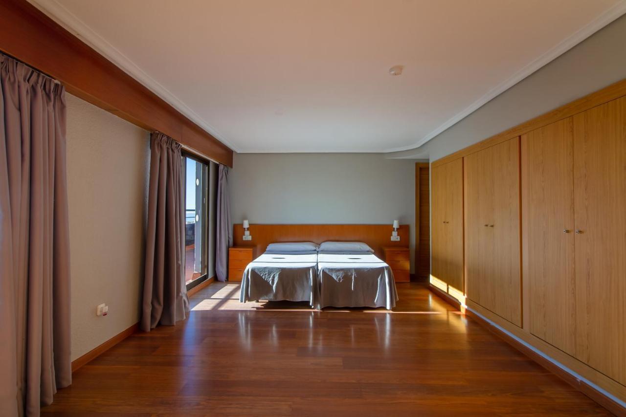 Apartamentos Michel Angelo Benidorm Luaran gambar