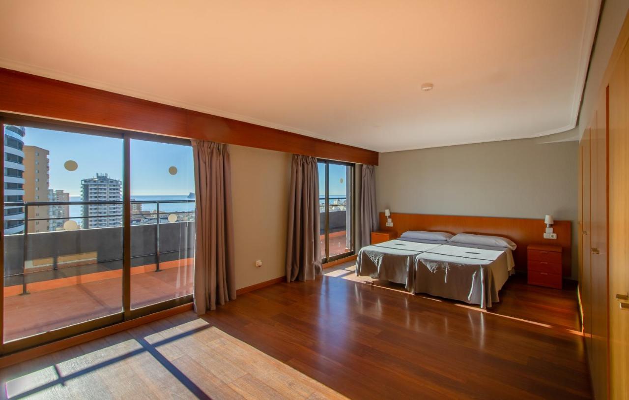 Apartamentos Michel Angelo Benidorm Luaran gambar