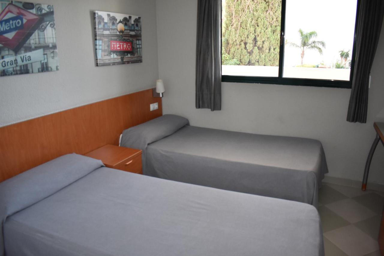 Apartamentos Michel Angelo Benidorm Luaran gambar