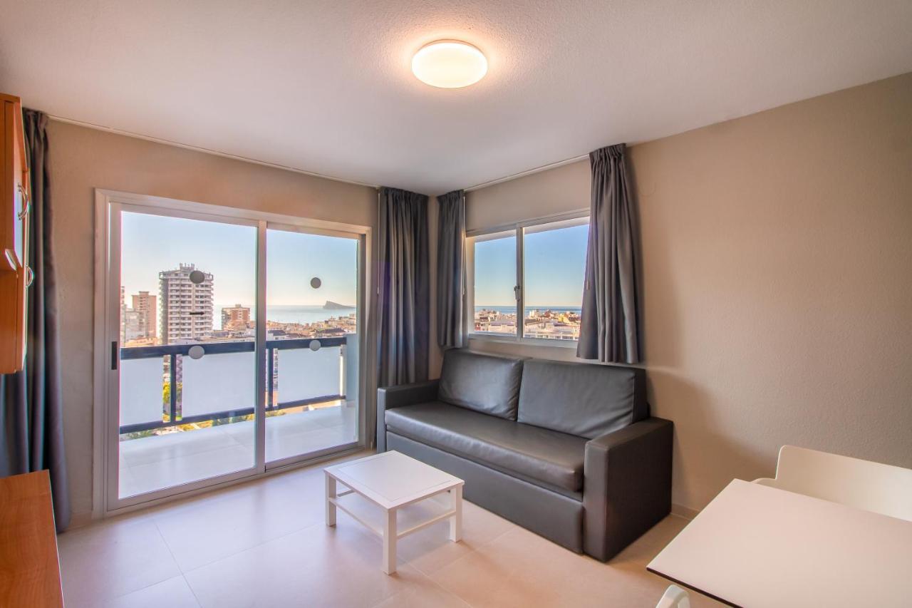 Apartamentos Michel Angelo Benidorm Luaran gambar