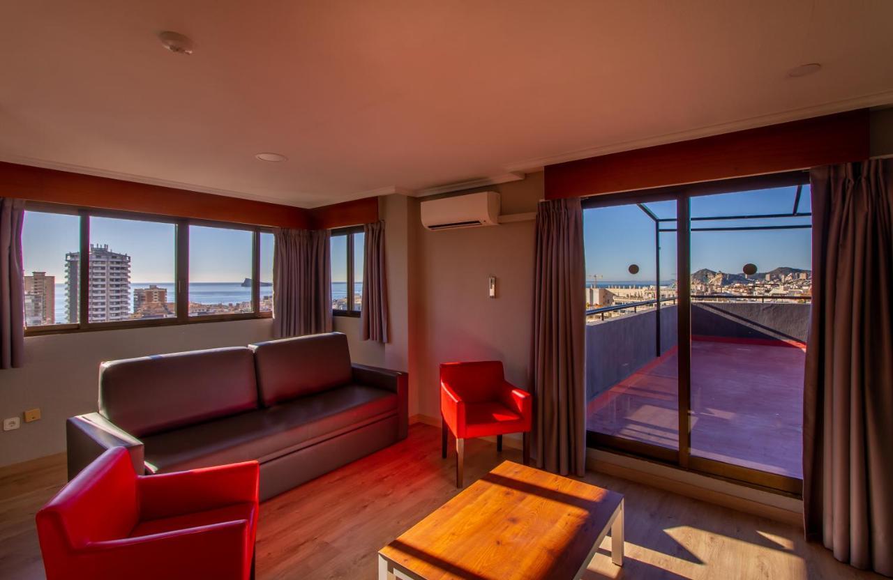 Apartamentos Michel Angelo Benidorm Luaran gambar