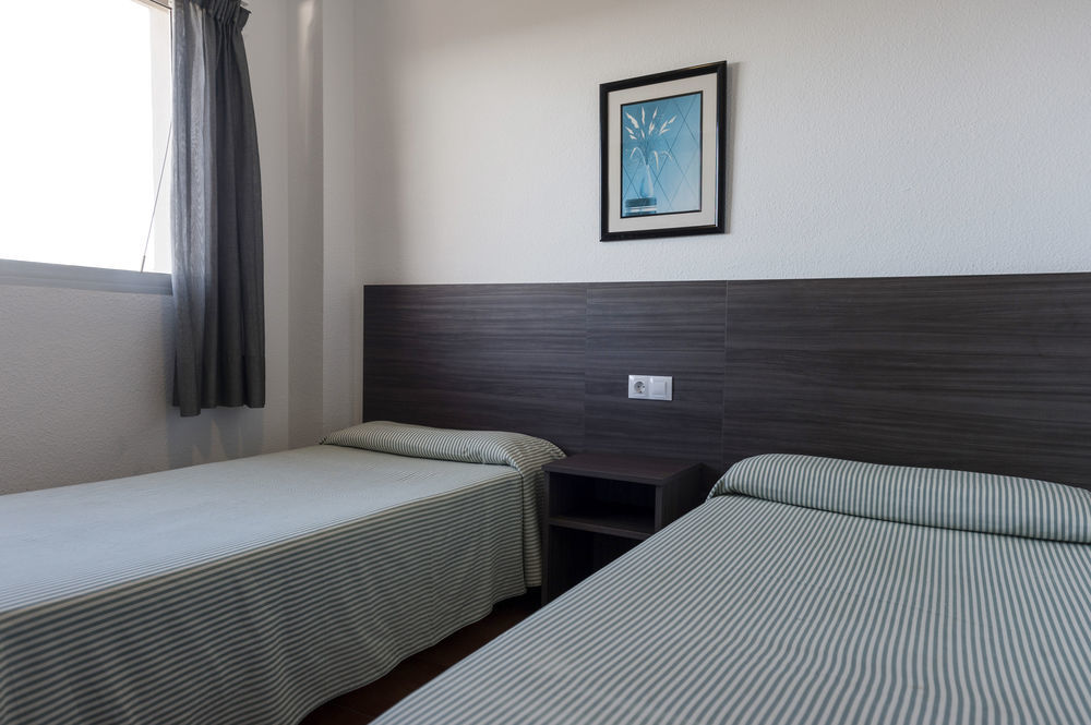 Apartamentos Michel Angelo Benidorm Luaran gambar