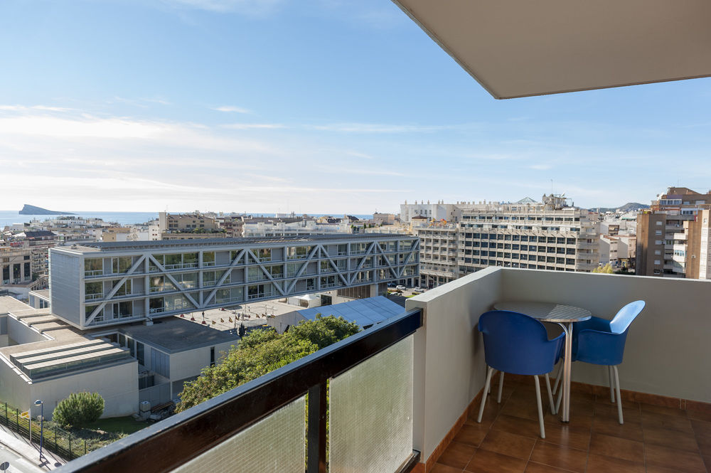 Apartamentos Michel Angelo Benidorm Luaran gambar